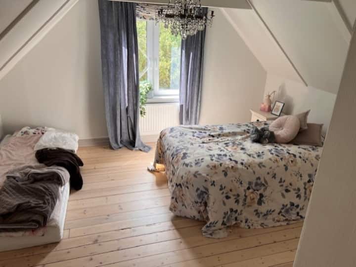 საძინებელი 4