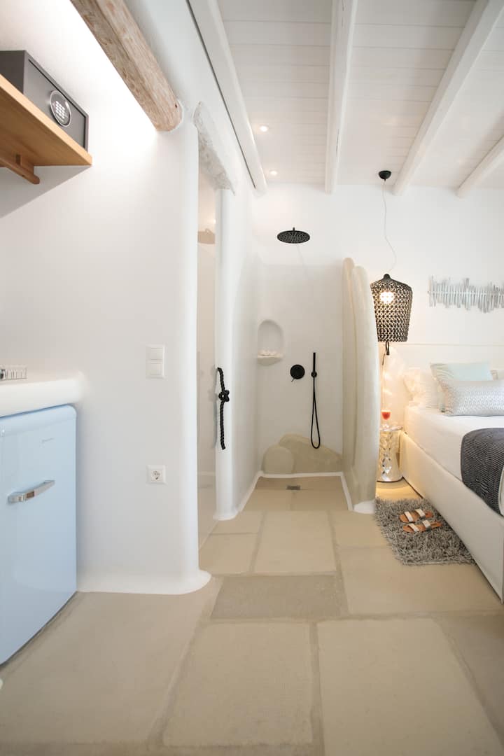 Euphoria Downtown Delux Suite With Spa - Naxos