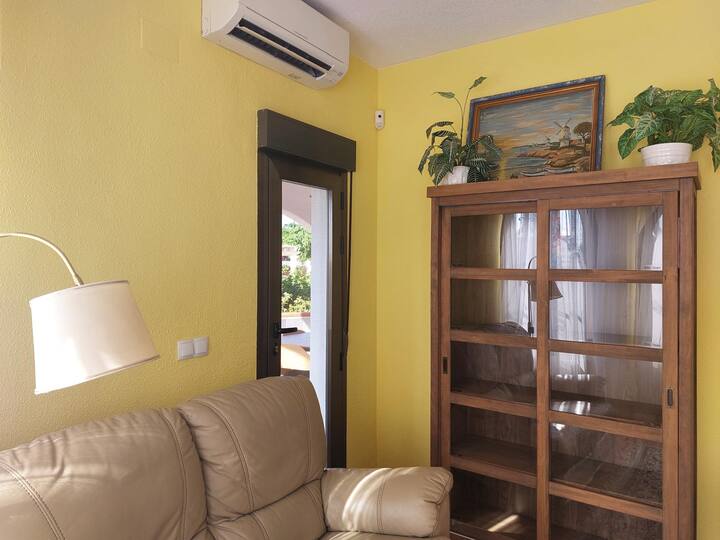 Lindo Chalet Con Piscina Privada - Calp