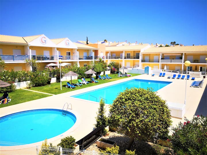 Vale de Parra Holiday Rentals & Homes Vale de Parra, Guia, Portugal