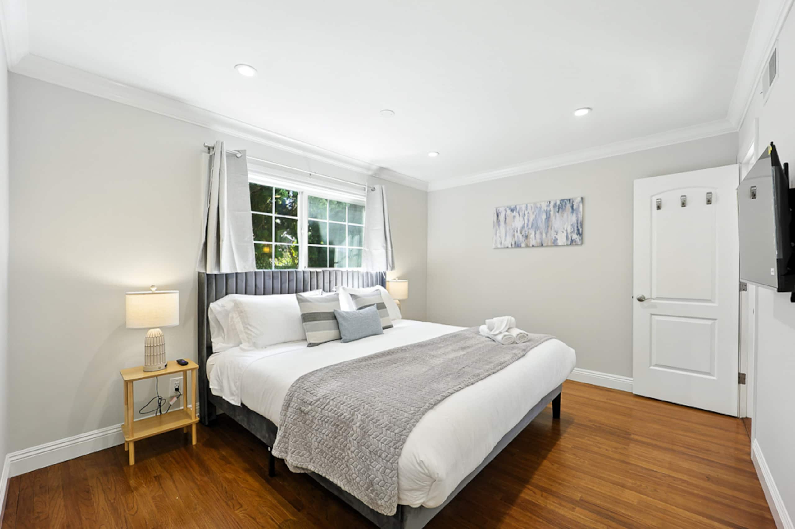 Home in San Jose · ★4.88 · 4 bedrooms · 5 beds · 3 private baths - Image 23