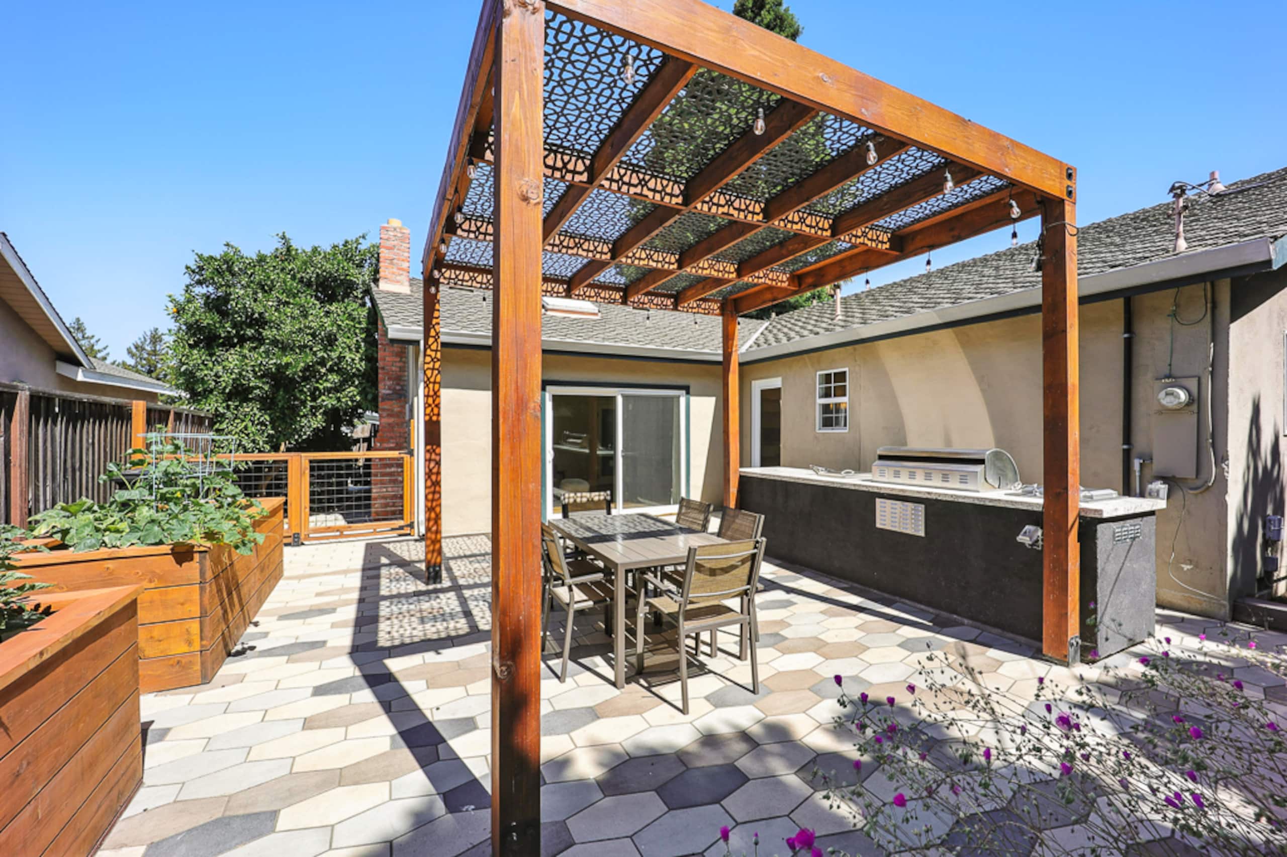 Home in San Jose · ★4.88 · 4 bedrooms · 5 beds · 3 private baths - Image 70