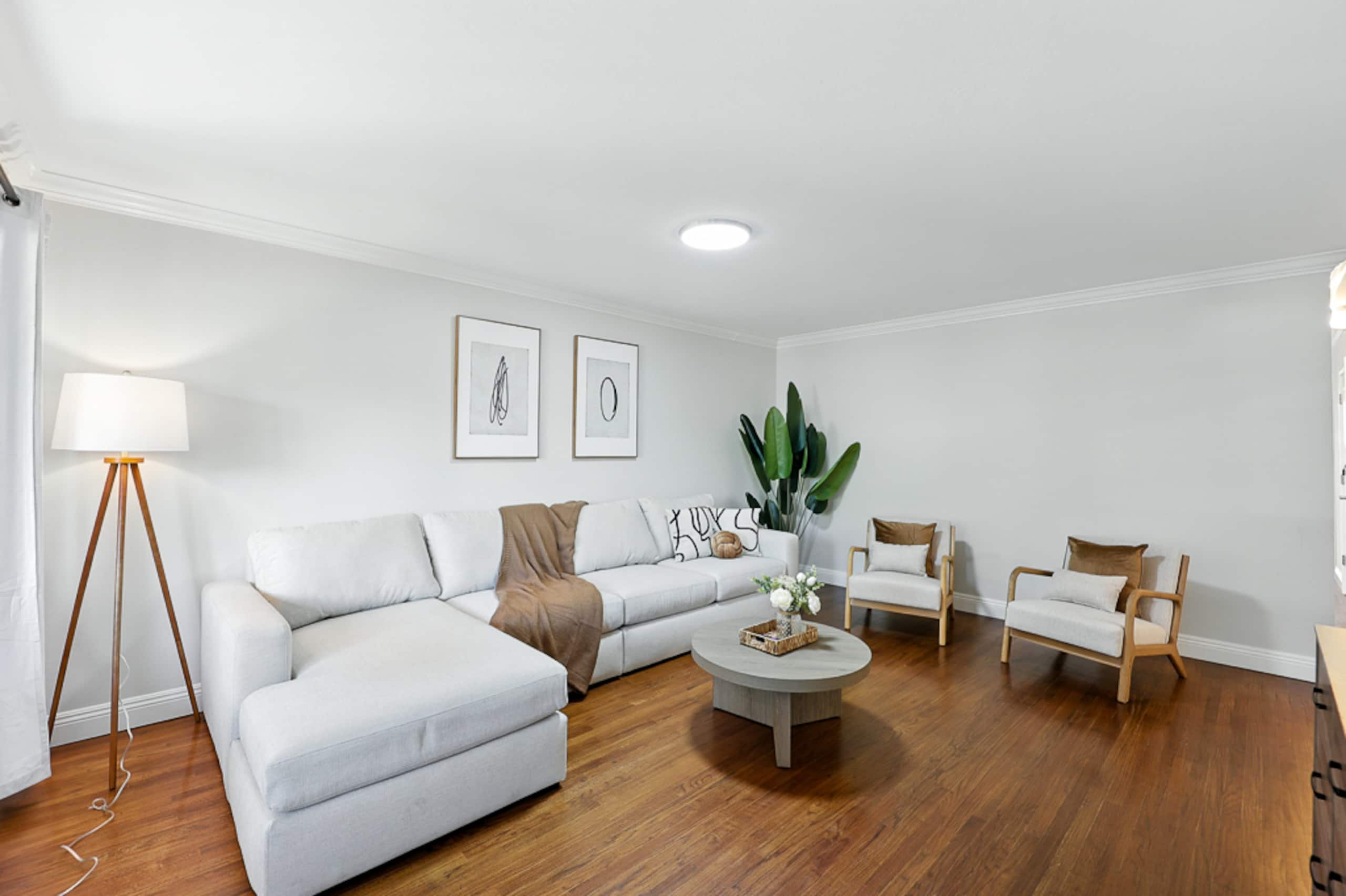 Home in San Jose · ★4.88 · 4 bedrooms · 5 beds · 3 private baths - Image 4