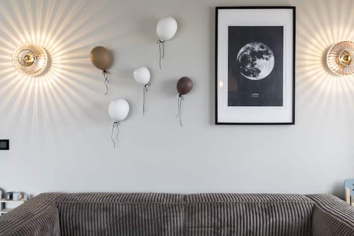 ห้องเด็กยังทำหน้าที่เป็นห้องนอนที่มีโซฟา/เตียงโซฟา