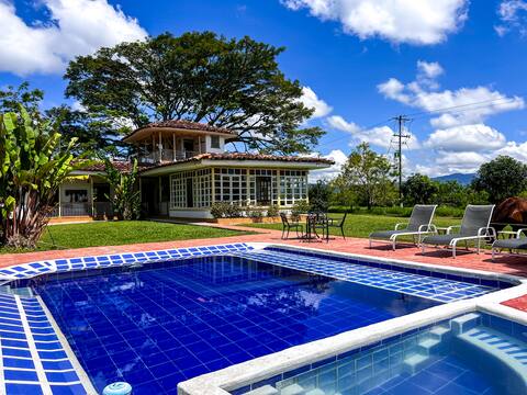 Family farm 10 minutes from Parque del Café