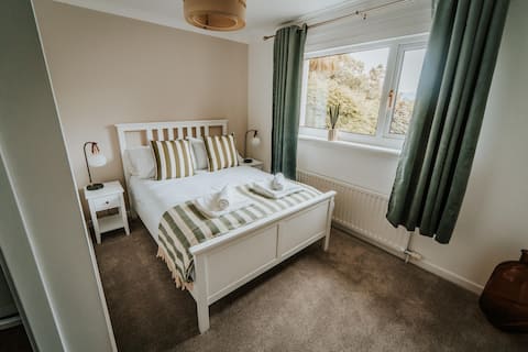 Maisy's Hideaway