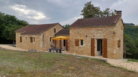 Nature and calm with indoor/outdoor pools and HOT TUB