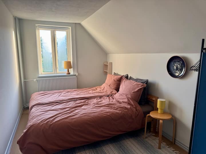 غرفة النوم 2