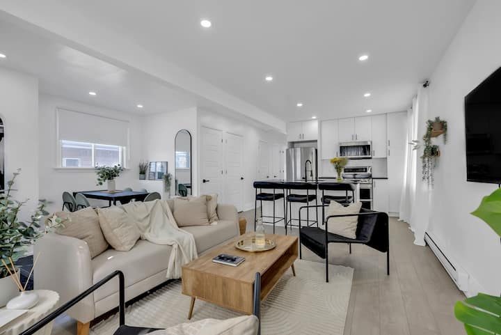 Luxury Upper House 2br Near Downtown Free Parking - Ottawa