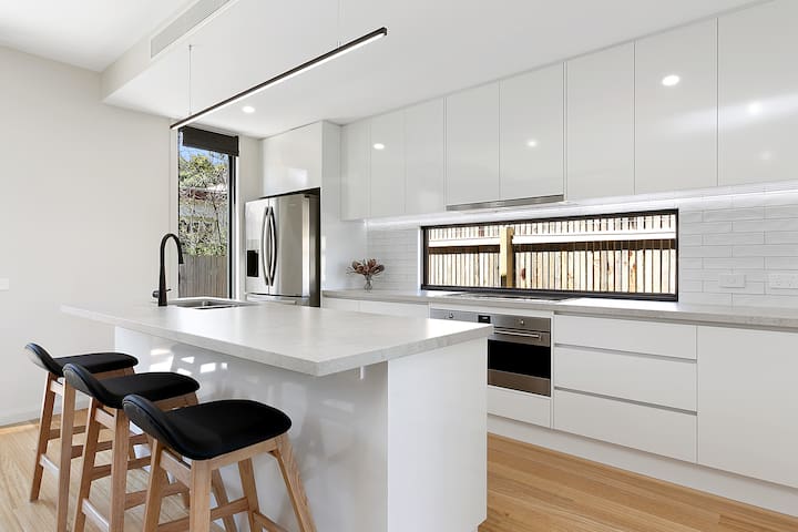 Benswan @ the bay – 5 bedrooms gallery image 2