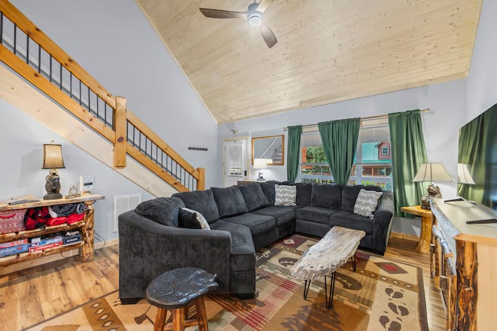 Cozy 3-bedroom Cabin - Maggie Valley, NC