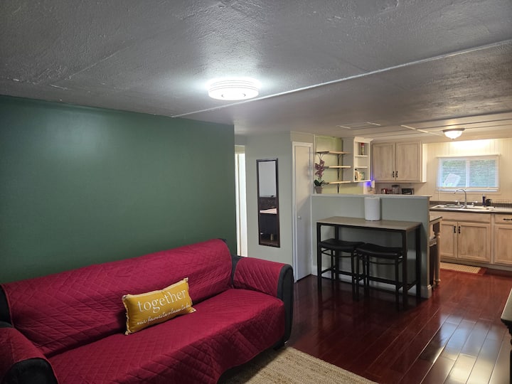 Convenience Away From Home - Oak Ridge, TN
