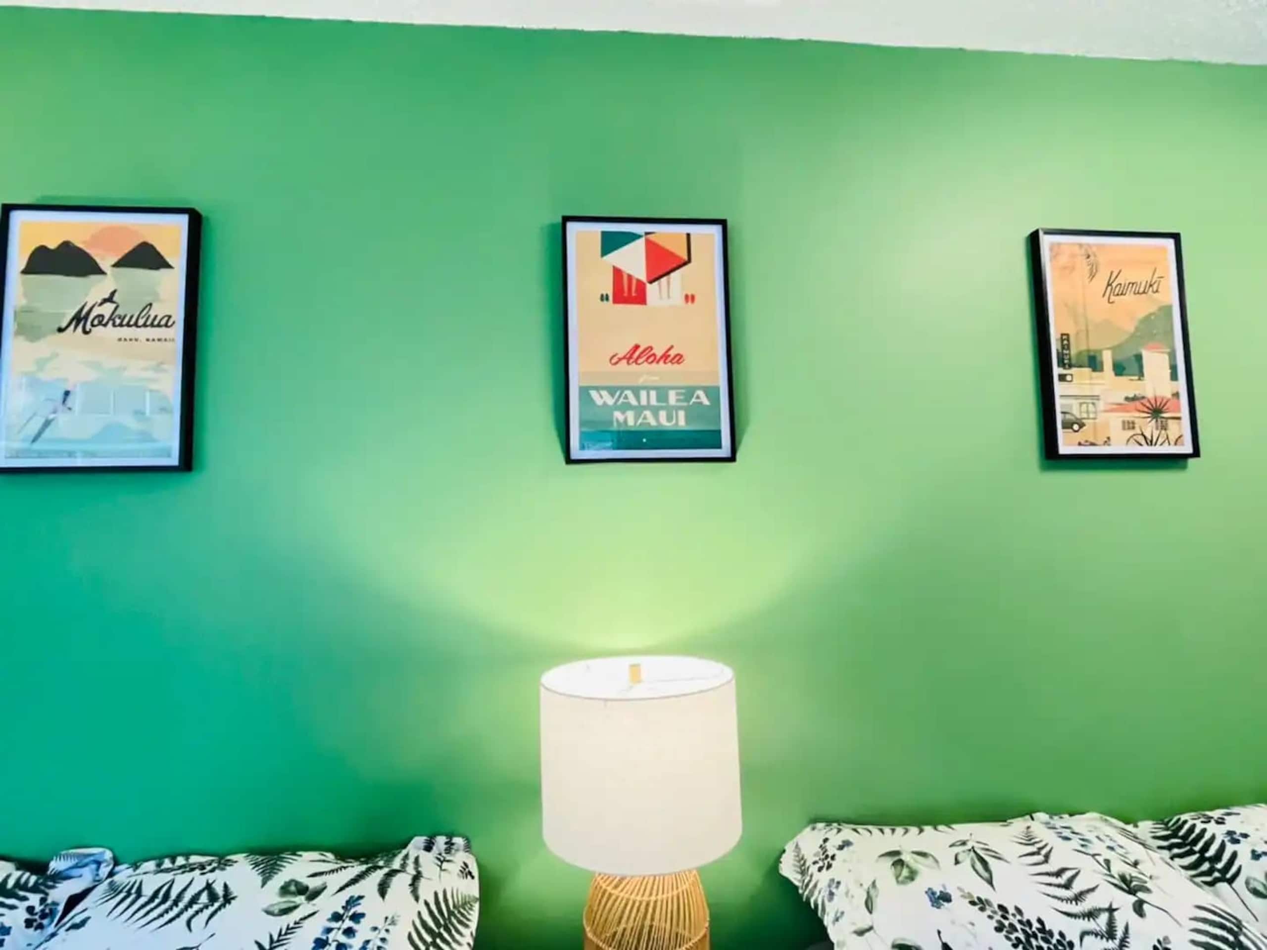 Condo in Honolulu · ★4.89 · Studio · 2 beds · 1 private bath - Image 10