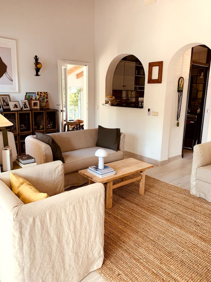 Charming Minorcan Beach House - Minorca