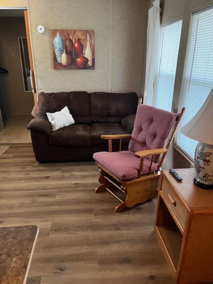 Fully Furnished 2-bedroom (116) - Mission, TX