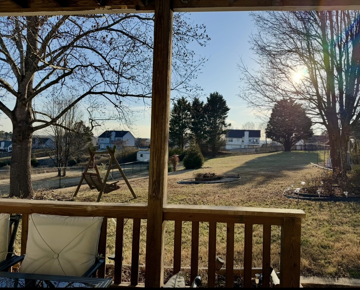 Backyard Bliss Retreat-Entire Apt/Private Entrance