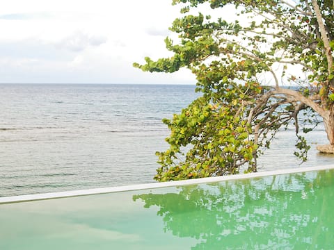 Sea Side Villa