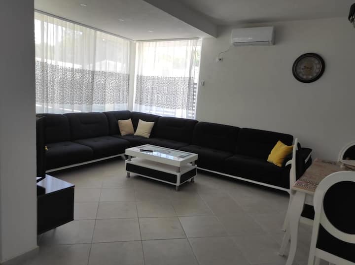 Amora Home - Velipojë