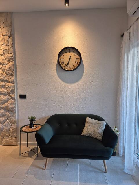 Popular Airbnb listing: Studio apartment BRUSiK in Grad Krk