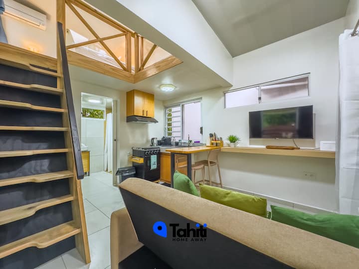 Moorea Temae Surf Tiny House With Beach Access - French Polynesia