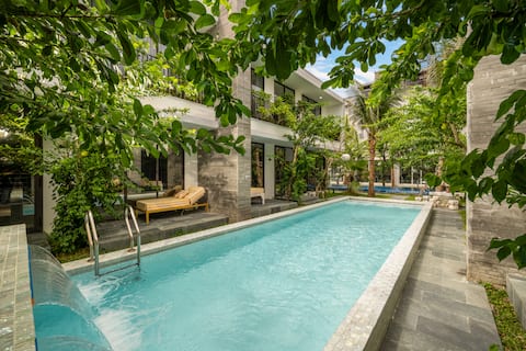 12BR Mini Resort w/ 2 pools