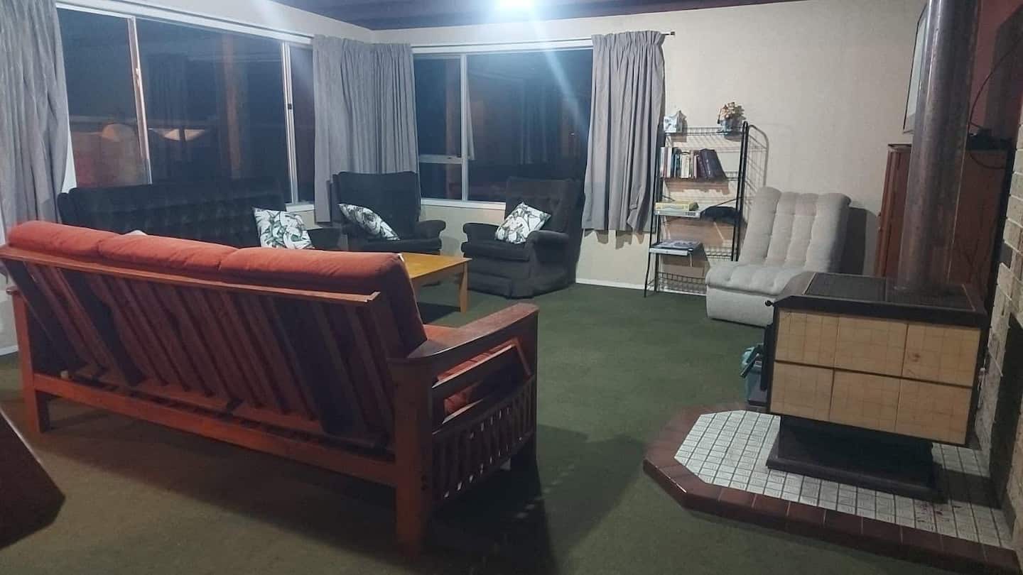 Waiwhare (Beach Front Property) 3