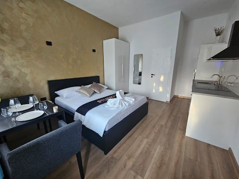 Top Airbnb: Studio 28 in Sesvete