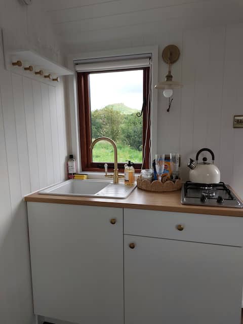Successful Airbnb property: The Captain's Cabin, Roseberry Retreat in Guisborough