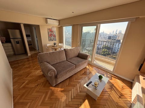 Top Airbnb: High floor, July 9, obelisk, open view in Comuna 1