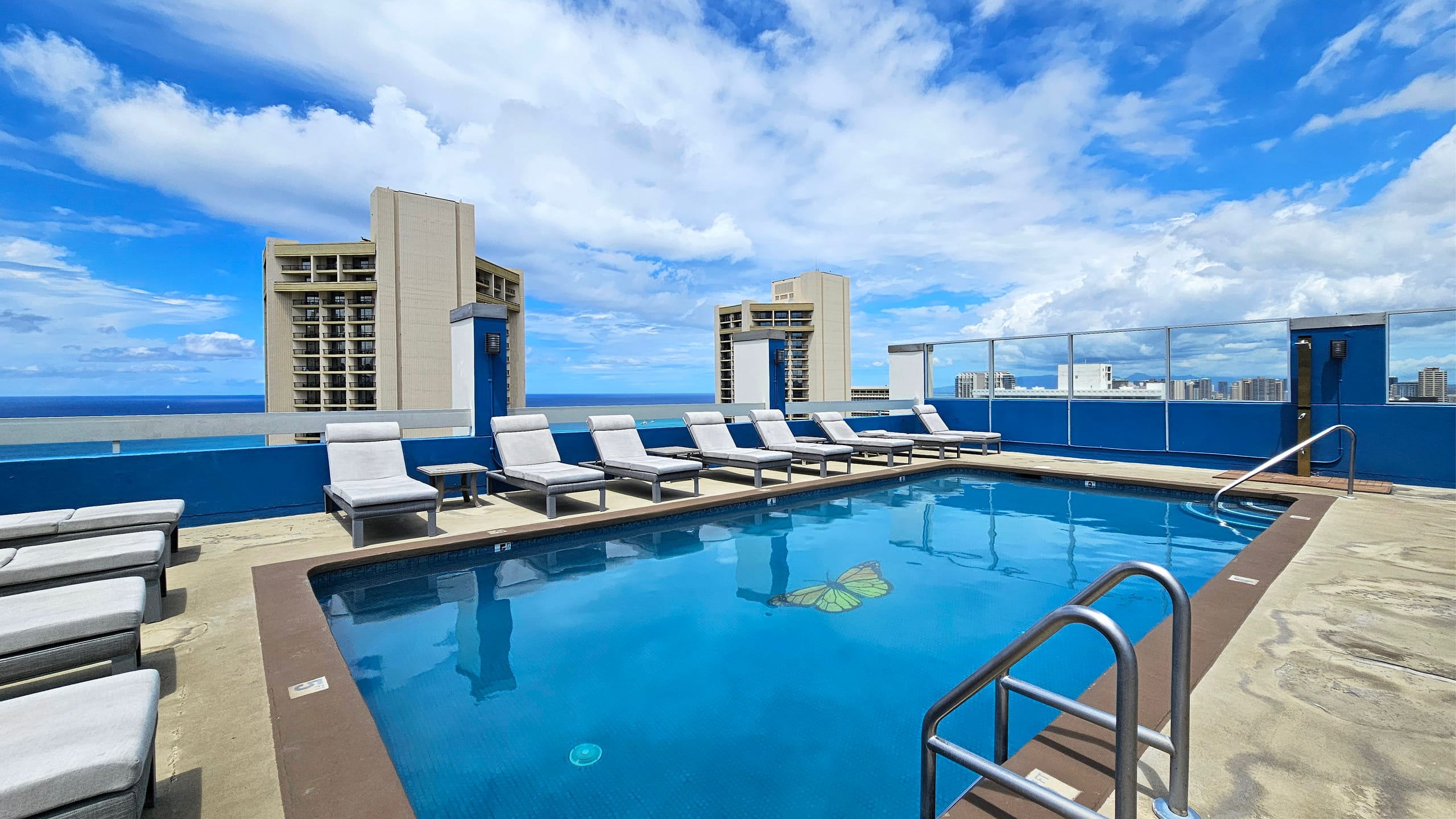24th Floor King bed Modern 1 Bedroom Condo w/pool - Image 36