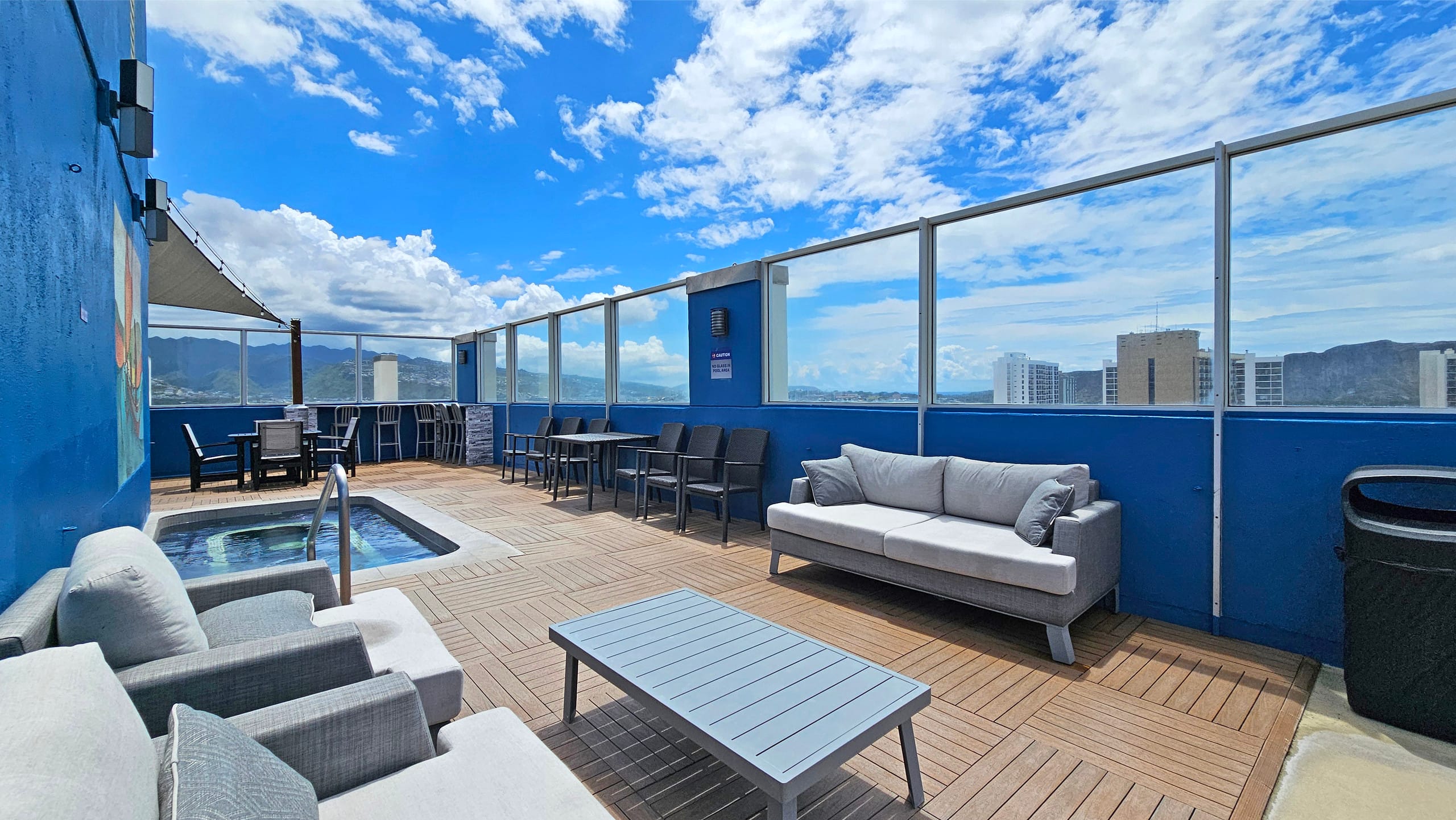 24th Floor King bed Modern 1 Bedroom Condo w/pool - Image 39