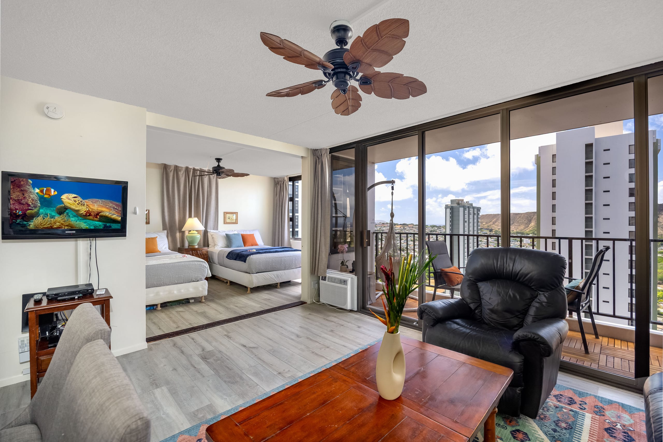 Central Ocean/VolcanoViews! Newly Renovated! - Photo 3