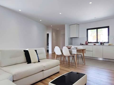 Top performing Airbnb: Luxury Sea View | Rooftop Pool in Albufeira E Olhos De Água