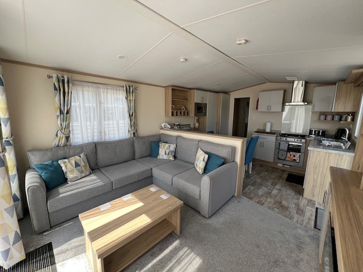 Dorset Coastal Holiday Home - Devon