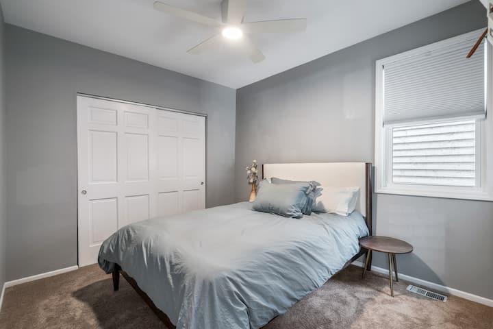 საძინებელი 1