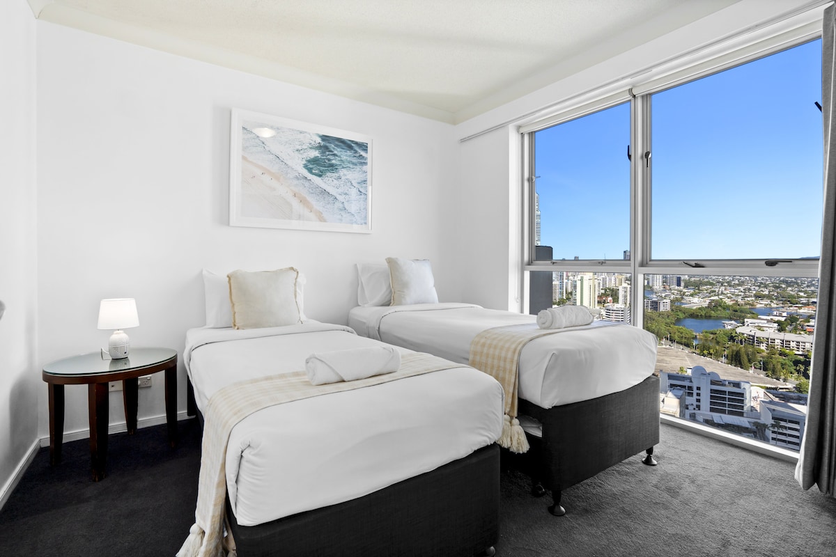 Slaapkamer 2 - 2 x eenpersoonsbed + 1 x uitschuifbed