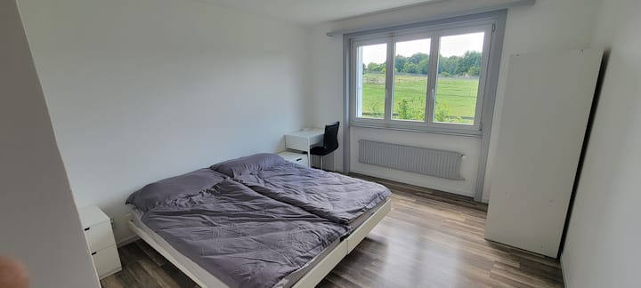 غرفة النوم 1