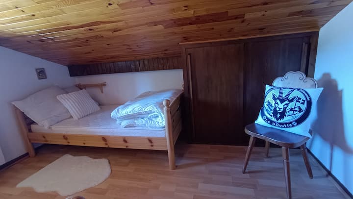 Spavaća soba 1