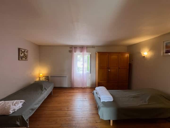 Dhomë gjumi 2