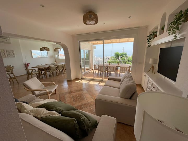 Charming Villa In Nerja - Nerja