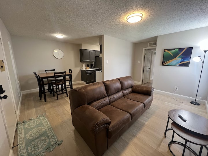 Modern 1br | Peaceful Stay - Beaumont, TX