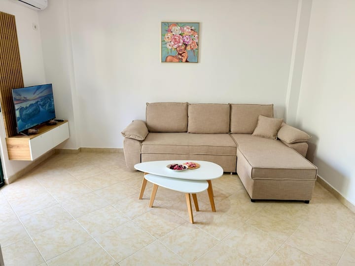 501 Adam Besa Home - Golem