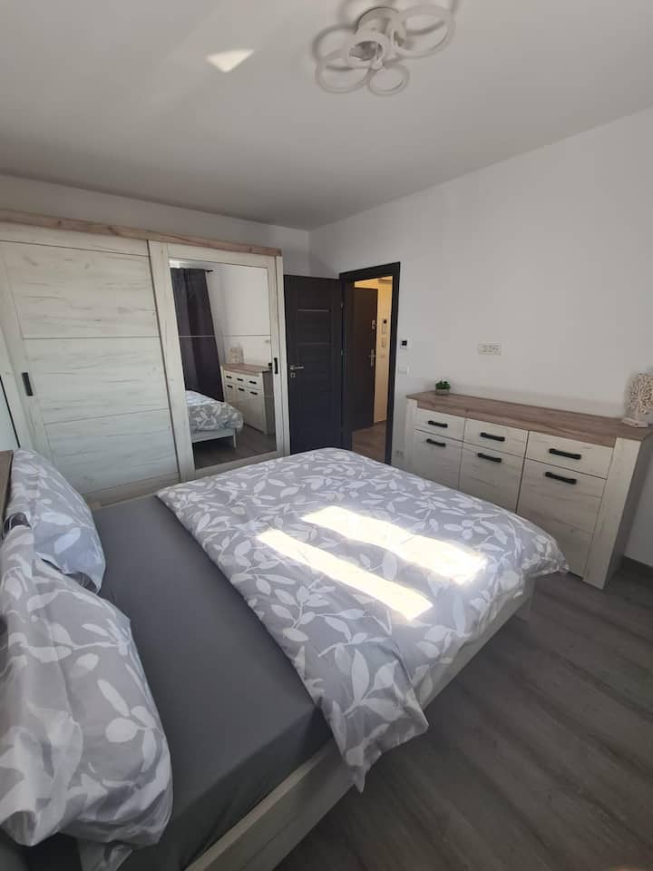Dhomë gjumi 2