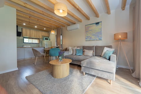 Top performing Airbnb: Boho house by the sea, hot tub, BBQ, playground in Gmina Wolin