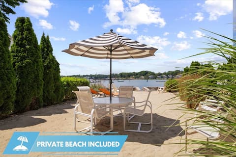 Exclusive Fall Sale Waterfront Beach Home+ Hot Tub