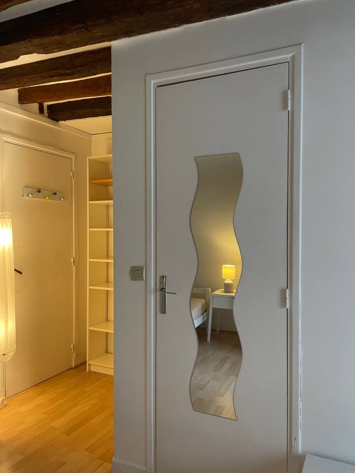 Quiet and bright room in large apartment
