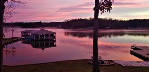 Waterfront * 200 ft shoreline * Beach * Theater Rm