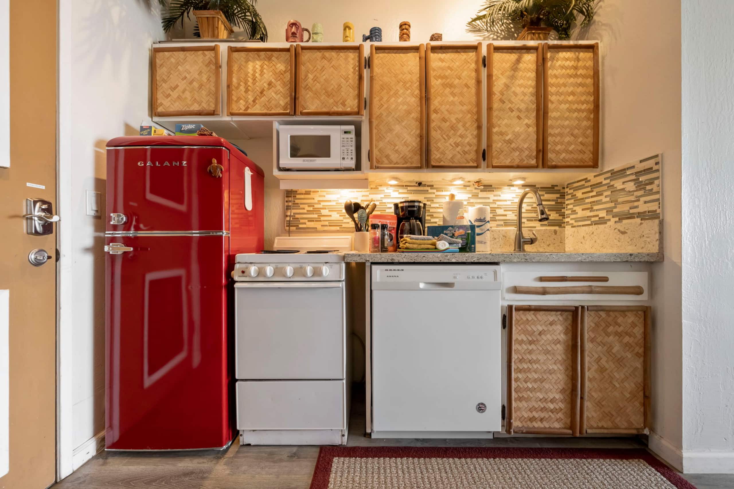 Home in Lahaina · ★4.93 · Studio · 1 bed · 1 private bath - Image 10
