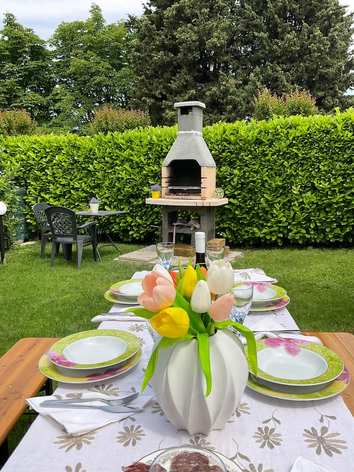 Great Villa Near  The Lake - Mirandola