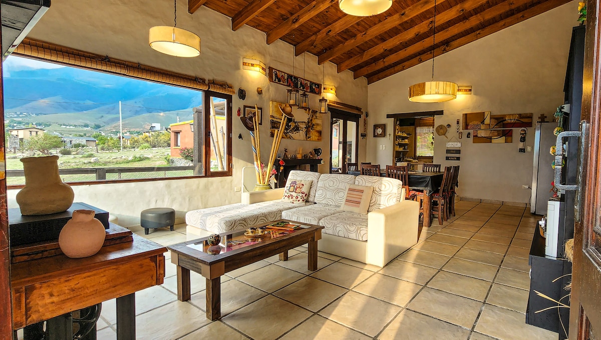Beliebte Airbnb-Anzeige: House in Tafi del Valle. Beautiful view of the valleys in Tafí Del Valle